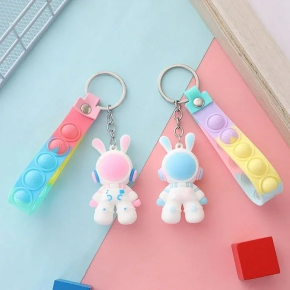 Bunny Astronaut Keychain Pick (1) - Picture 7 of 12
